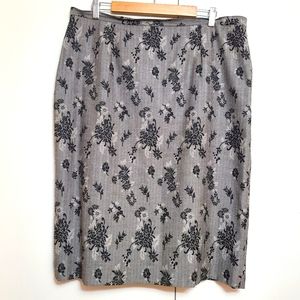 Size 16 Cottagecore pencil skirt floral plus size work wear